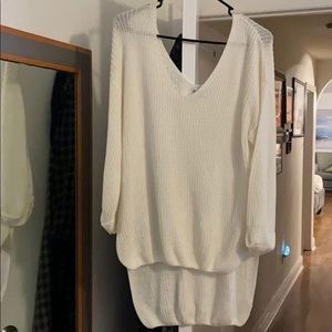 White V neck sweater, size Small
